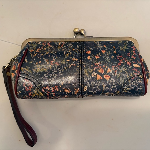 Patricia Nash Tuscan Fields Kisslock Large Wristlet - Picture 2 of 5